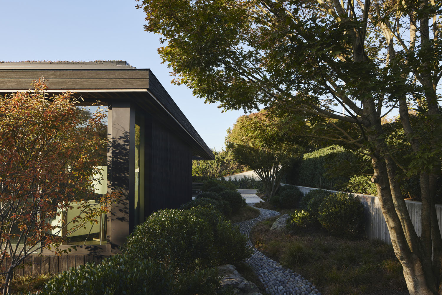 Photo of construction by Ronald Webb Builder.